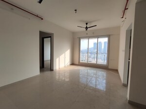 Room in 2 BHK Apartment at Rosa Manhattan, Ghodbunder Road – for Rent