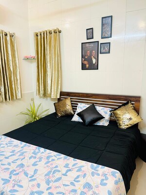 Bedroom in 2 BHK Apartment at Om Heights Malad East, Malad East – for Rent