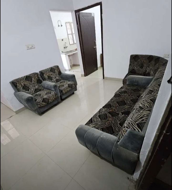 2 BHK Apartment For Rent in Diamond Apartments Husainganj