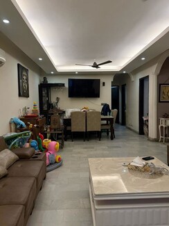 2 BHK Apartment For Rent in Aman Luxury Apartments