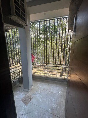 Balcony in 1 BHK Builder Floor at Sushant Lok Iii – for Rent