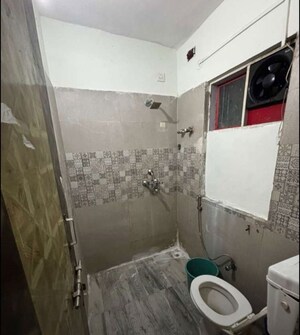 Bathroom in 2 BHK Apartment at Omaxe R2, Gomti Nagar – for Rent