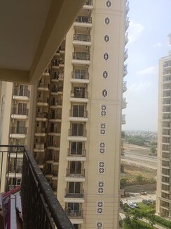 3.5 BHK + Servant Room Apartment For Sale in ATS Marigold