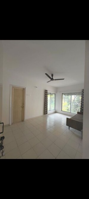 Room in 3 BHK Apartment at Rajhans Residency pune, Aundh – for Rent