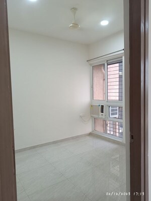 Room in 2 BHK Apartment at Lodha Palava Crown, Dombivli East – for Rent