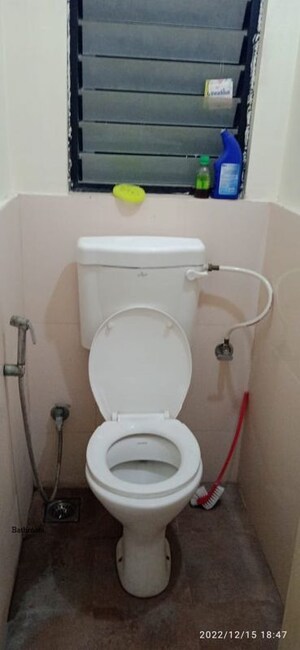 Bathroom in 1 BHK Apartment at Kharadi – for Rent