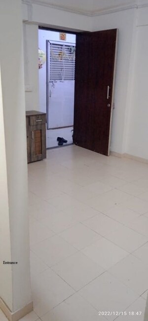 1 BHK Apartment – Entrance View at Kharadi - for Rent