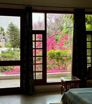 Room in 4 BHK Independent House at Sector 11 – for Rent