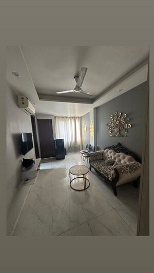 Living Room in 1 BHK Builder Floor at Sushant Lok 3, Sector 57 – for Rent