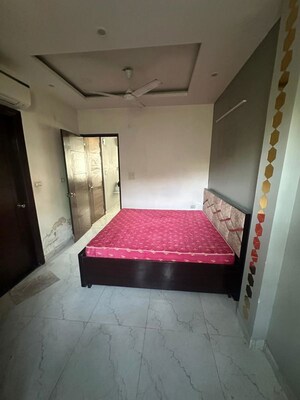 Bedroom in 1 BHK Builder Floor at Sushant Lok 3, Sector 57 – for Rent