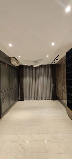 3 BHK + Extra Room Apartment For Sale in Lodha Sterling