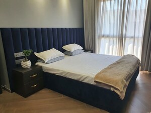 Bedroom in 3 BHK Apartment at Lodha Sterling, Kolshet Road – for Rent