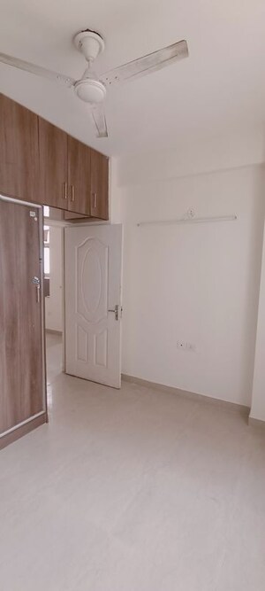 Room in 2 BHK Apartment at Shree Vardhman Mantra, Sector 67 – for Rent