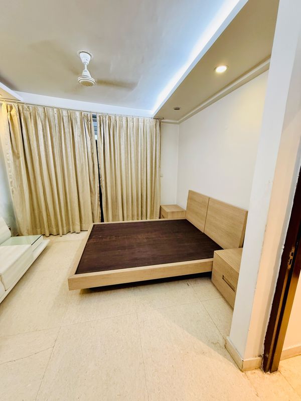 6+ BHK + Pooja Room,Servant Room Penthouse For Sale in Parsvnath Green Ville