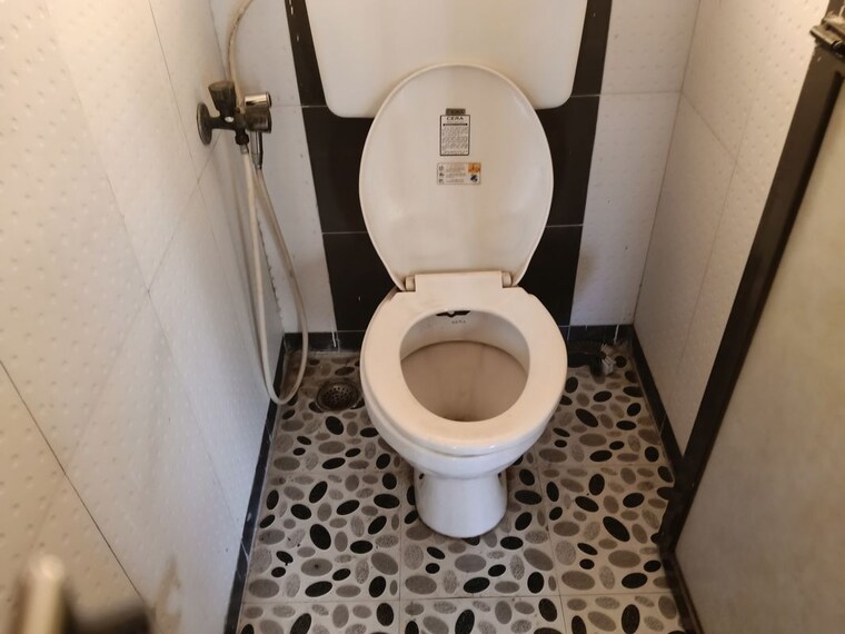 Bathroom, unique-garden 1 Bedroom 695 Sq.Ft. Apartment In Mira Road East Thane 10207354