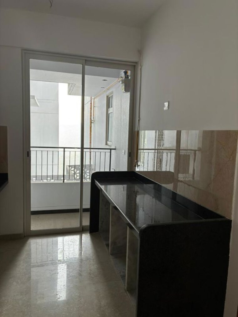 Kitchen, courtyard-by-narang-realty-and-the-wadhwa-group 3 Bedroom 1140 Sq.Ft. Apartment In Pokhran Road No Two Thane 10207369