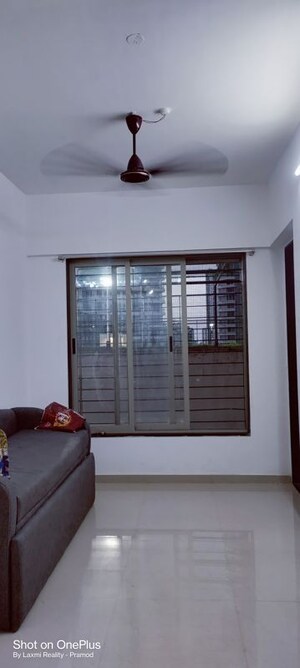 Room in 1 BHK Apartment at City View Building, Worli – for Rent