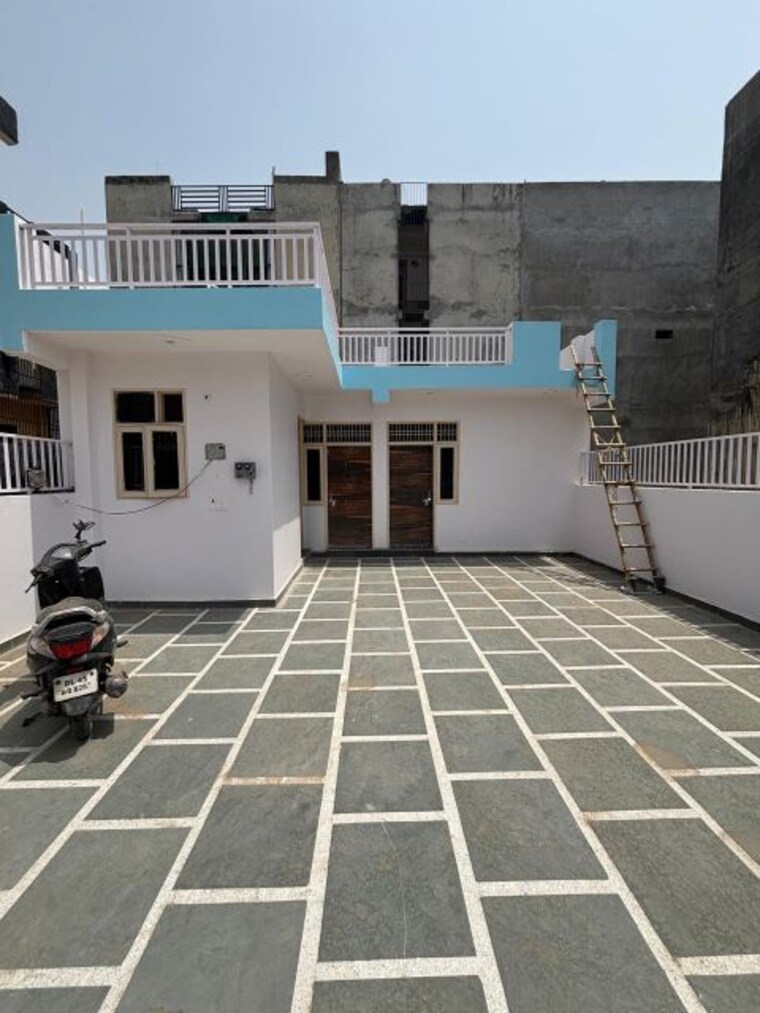 Balcony, avj-platinum 2 Bedroom 120 Sq.Mt. Builder Floor In Zeta I Greater Noida Greater Noida 10207388