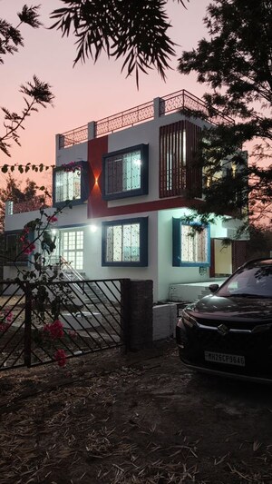 Parking in 3 BHK Villa at By The Lake, Shirwal – for Sale
