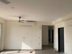 3.5 BHK + Servant Room Apartment For Rent in BPTP Park Prime