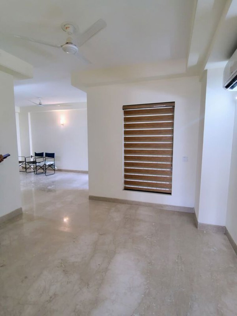 Room, shree-vardhman-victoria 3 Bedroom 1950 Sq.Ft. Apartment In Sector 70 Gurgaon 10113323