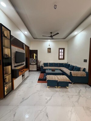 Living Room in 3 BHK Builder Floor at Gms Road – for Rent