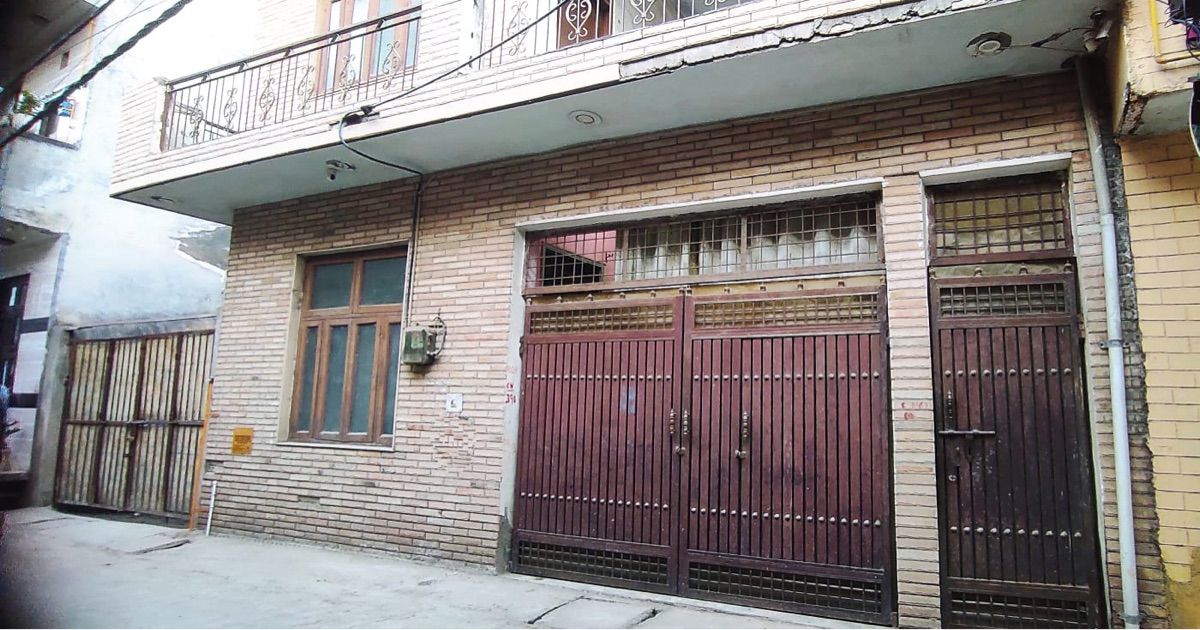 4 BHK + Pooja Room,Servant Room,Study Room,Extra Room Independent House For Sale in Burari