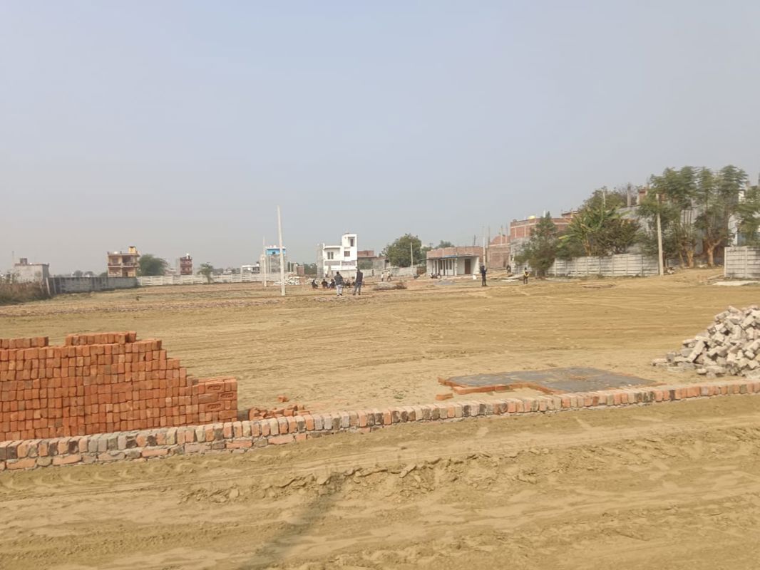 Plot For Sale in Neelendras Amity Greens