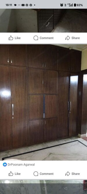 Furnished Amenities in 1 BHK Builder Floor at The Grand, Sector 52 – for Rent