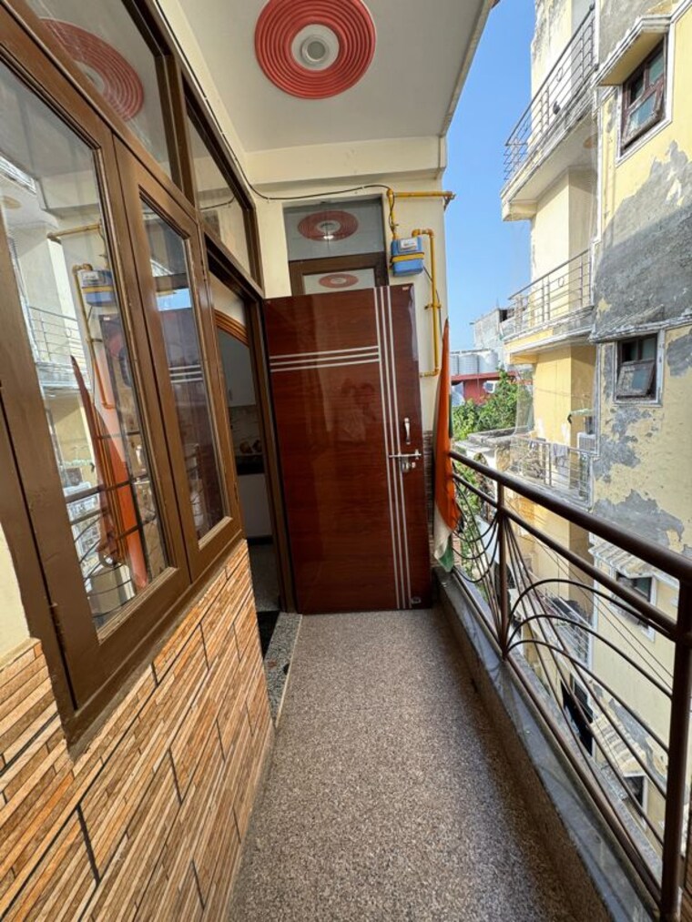Balcony, chattarpur 1 Bedroom 450 Sq.Ft. Apartment In Chattarpur Delhi 10207470