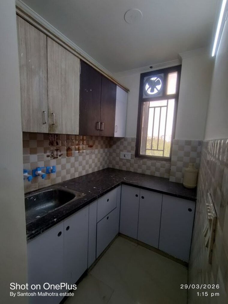 Kitchen, dwarka mor 2 Bedroom 55 Sq.Yd. Builder Floor In Dwarka Mor Delhi 10207484