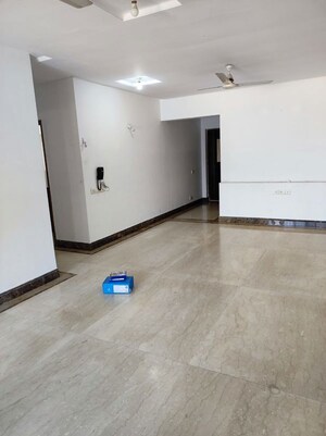 2 BHK Apartment For Rent in Celestia Heights, Malad West