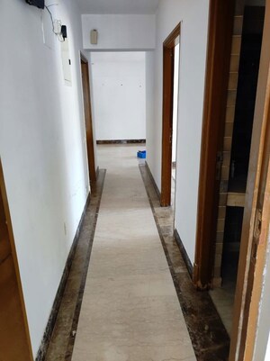 Room in 2 BHK Apartment at Celestia Heights, Malad West – for Rent