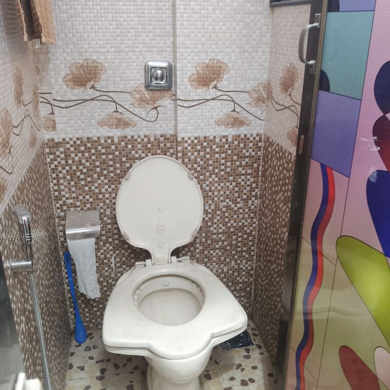 Bathroom, shivsagar-chs-chembur 1 Bedroom 350 Sq.Ft. Apartment In Chembur Mumbai 10207509