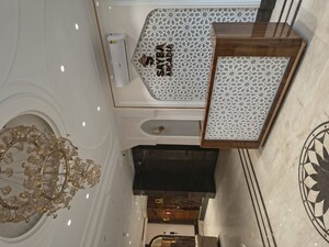 Furnished Amenities in 1 BHK Apartment at Kurla West – for Rent