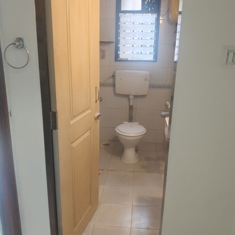 Bathroom, ganga-tower-ii 2.5 Bedroom 770 Sq.Ft. Apartment In Chembur Mumbai 10207542