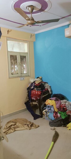 Parking in 3 BHK Builder Floor at Hindon Vihar, Sector 49 – for Sale