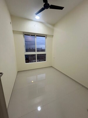 Room in 2 BHK Apartment at Dynamix Divum, Malad East – for Rent