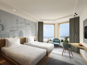  Land – Exterior View View at Juhu - for Sale