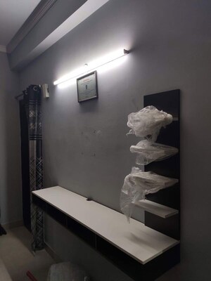 Room in 2 BHK Apartment at Gulmohur Garden, Raj Nagar Extension – for Rent