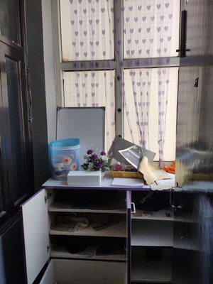 Team Area in 2 BHK Apartment at Gulmohur Garden, Raj Nagar Extension – for Rent