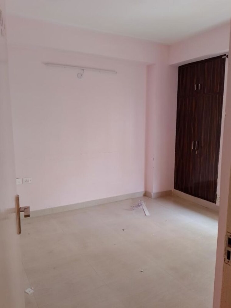 Room, charms-58-high-street 2 Bedroom 965 Sq.Ft. Apartment In Raj Nagar Extension Ghaziabad 10207626