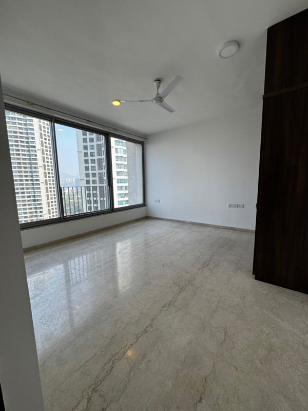 3 BHK Apartment For Rent in Oberoi Realty Esquire