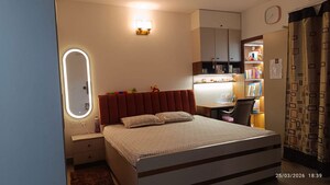 Bedroom in 2 BHK Apartment at Gomti Nagar – for Rent