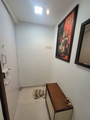 Furnished Amenities in 1 BHK Apartment at Lotus CHS Mulund, Mulund West – for Rent