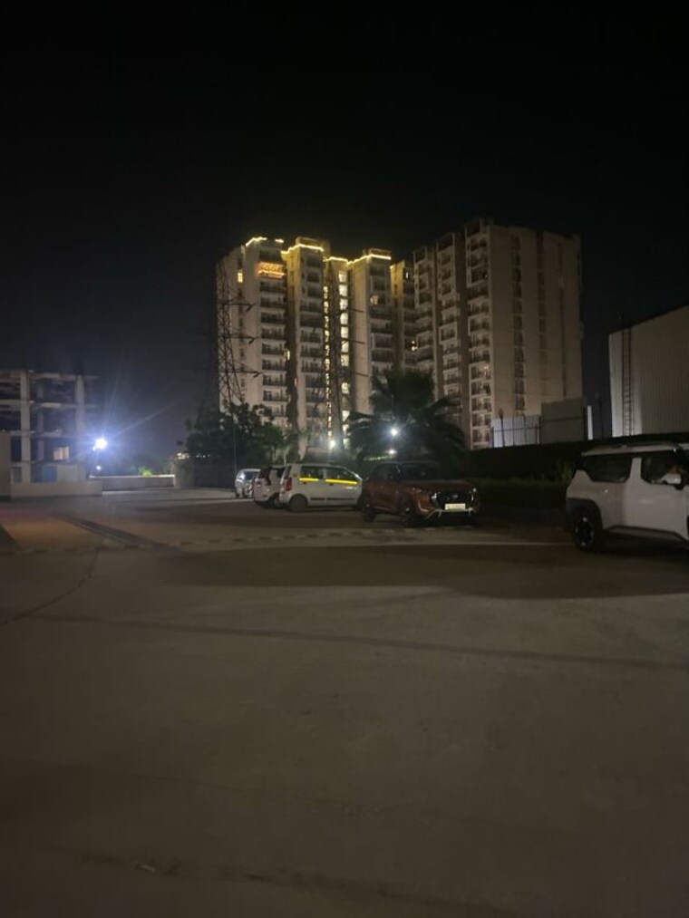  Parking, eureka-diya-green-city 2 Bedroom 968 Sq.Ft. Apartment In Sikrod Ghaziabad 10207682