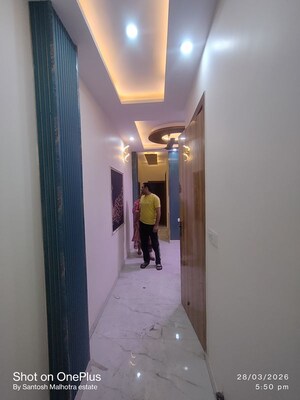  2 BHK Builder Floor at Dwarka Mor – for Rent