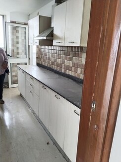 2 BHK + Pooja Room Builder Floor For Rent in RWA Apartments Sector 41