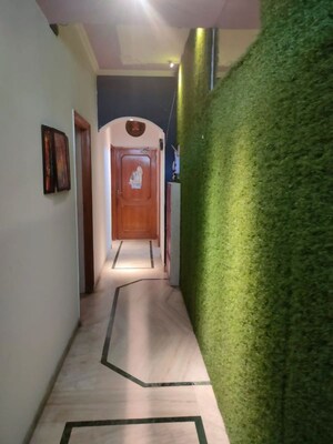 Building Lobby in 3 BHK Builder Floor at Sector 49 – for Rent