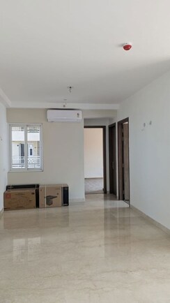 2.5 BHK + Pooja Room,Study Room Apartment For Rent in The Center Court